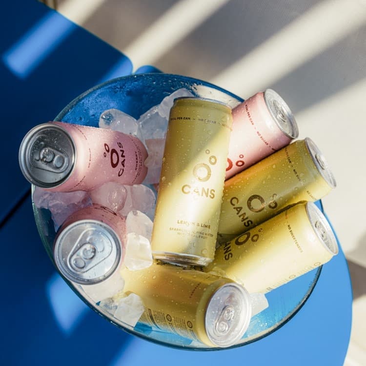 CANS s příchutí citronu a limetky 330ml - náhled 2