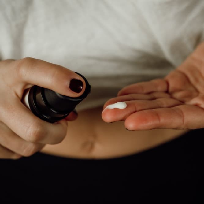 Alma pleťový krém intenzivní péče se slaměnkou a extraktem z narcisu Amrita 50ml - náhled 3