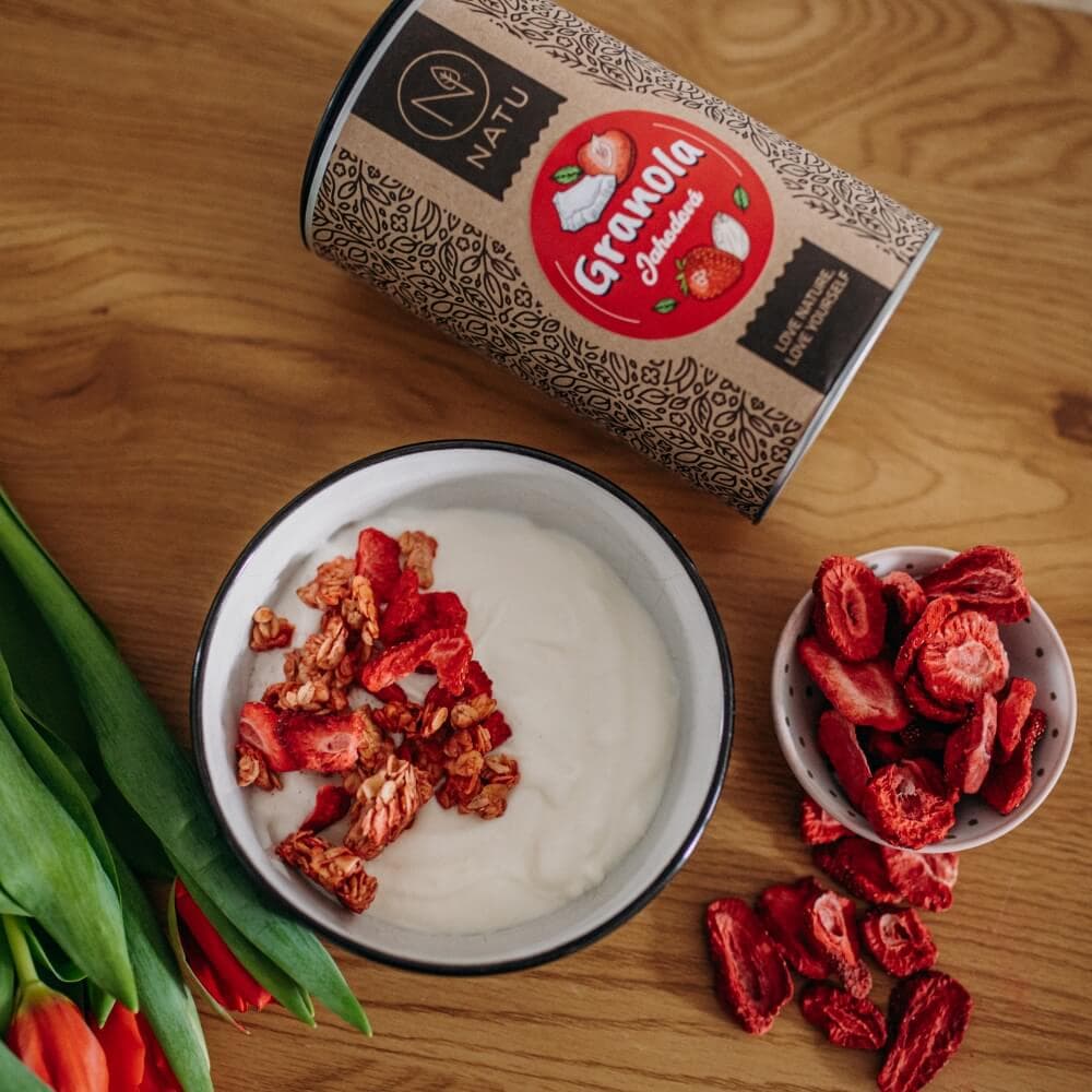 NATU Jahodová granola s mandlemi 250g - náhled 4