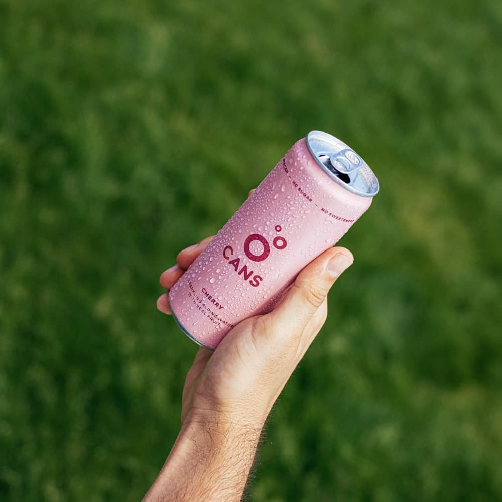 CANS s příchutí višně a třešně 330ml - náhled 3