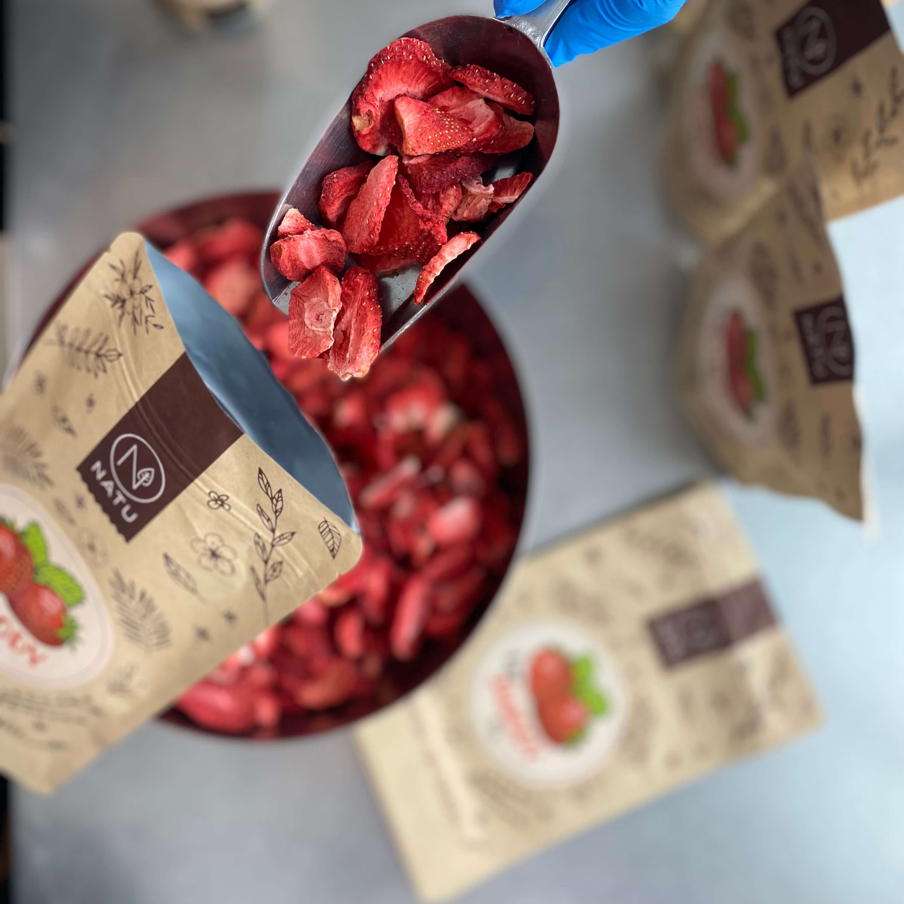 NATU Lyofilizované jahody plátky 3x45g - náhled 4