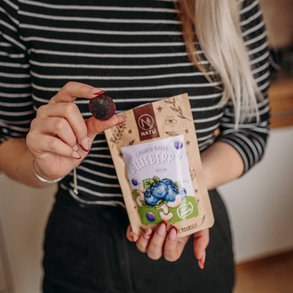 NATU Borůvkové kuličky s kešu krémem 70g - náhled 4