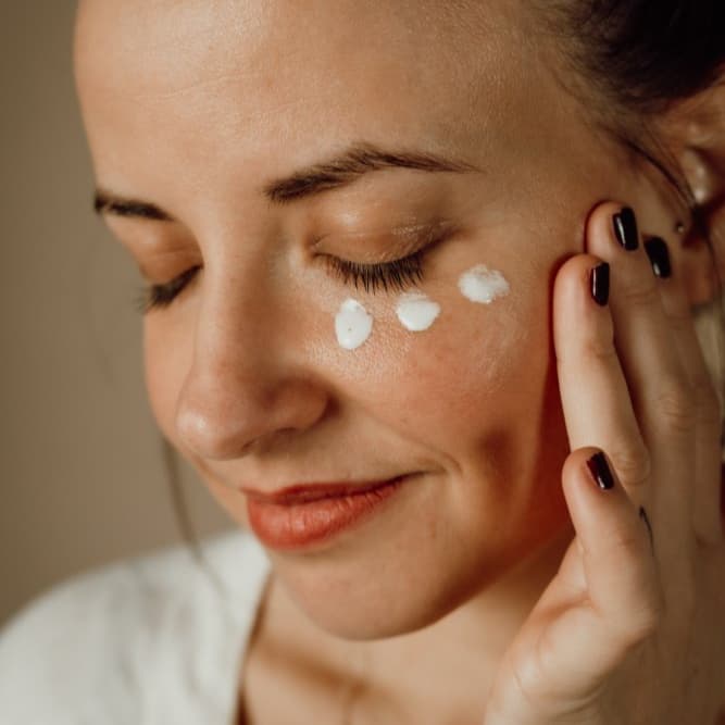 Alma pleťový krém intenzivní péče se slaměnkou a extraktem z narcisu Amrita 50ml - náhled 2