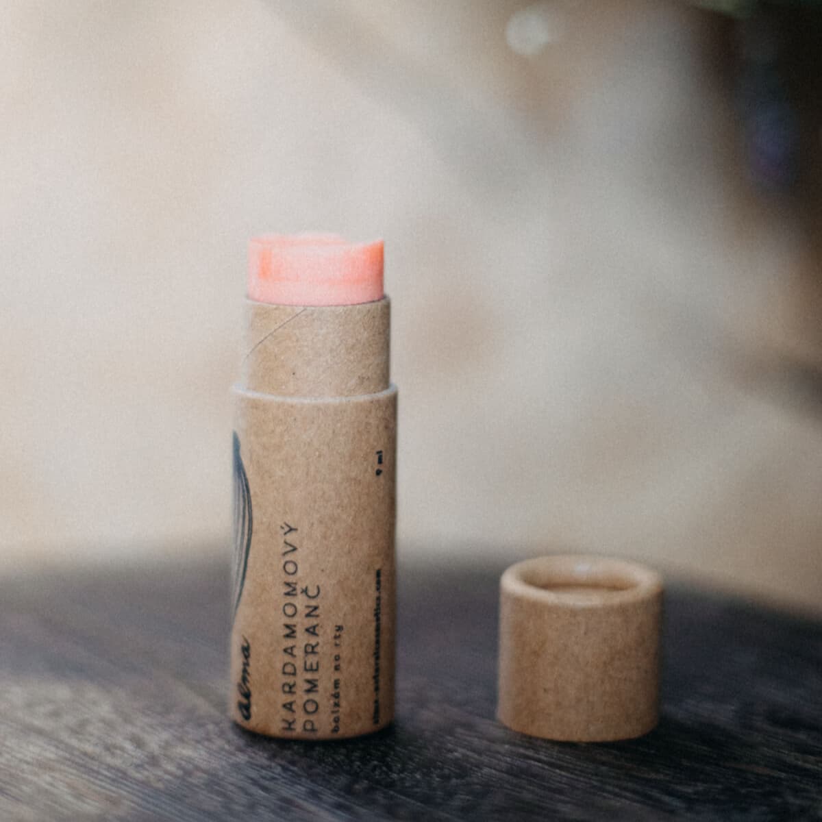 Alma balzám na rty Kardamonový pomeranč 12ml - náhled 5